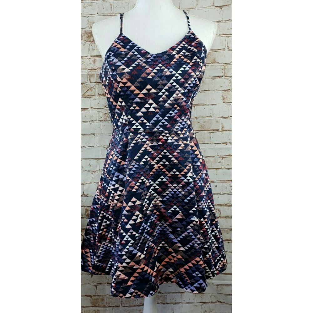 Banana Republic Fit and Flare Triangle Pri…